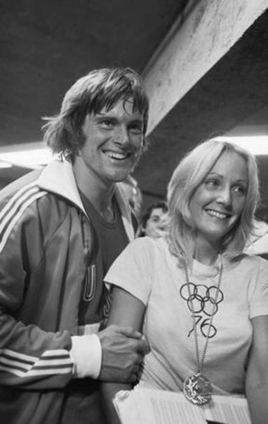 1976 - Fresco vincitore di medaglia, con la moglie Chrystie.